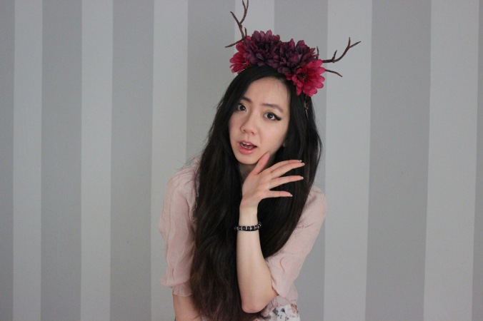 Flower antlers outfit